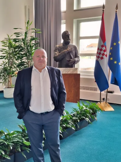  Ivan Žunić iz Stare Plo&scaron;ćice, vozač Čazmatrnsovog autobusa/Foto: Privatni album