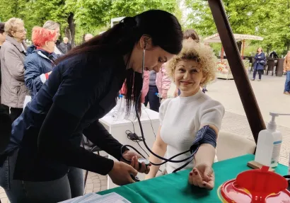 Zamjenica župana Marija Jungić izmjerila je tlak/Foto: Slavica Trgovac Martan 