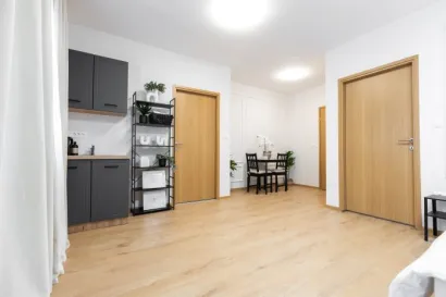 Nakon dobrog jela, gosti mogu prespavati u modernom apartmanu/Foto: Restoran Triluna