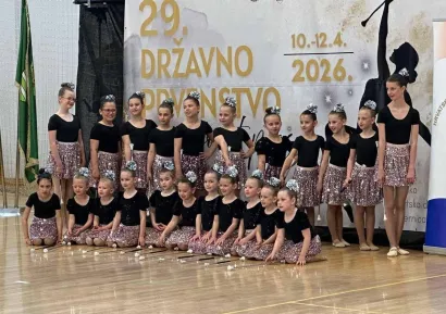 Foto: Pakračke mažoretkinje