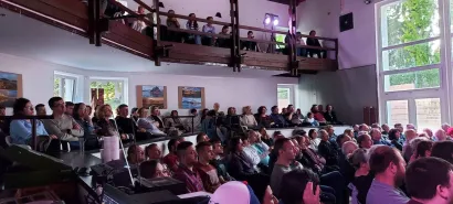 Prepuna dvorana svjedoči o popularnosti ove manifestacije/Foto: AD Kumova Slama