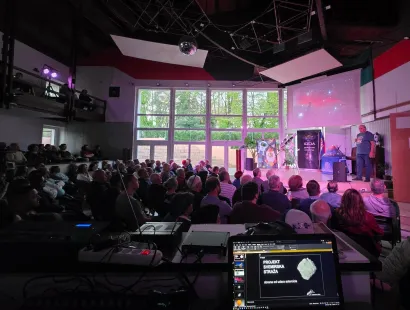 Za predavanje Korala Korlevića tražilo se mjesto vi&scaron;e/Foto: AD Kumova Slama