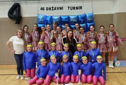 Foto: Mažoretkinje Čazma i Ivanska