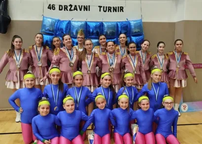 Foto: Mažoretkinje Čazma i Ivanska