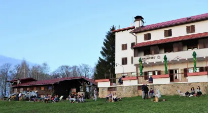 U Planinarskom domu Omanovac, a i sa strane u brvnari kod Pokyja, uvijek vlada dobra atmosfera/Foto: MojPortal.hr