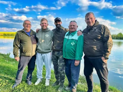 Zaljunljenici u ribolov i jezero Uljanik/Foto: Privatni album