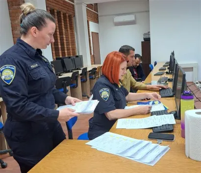 U svemu su pomagali djelatnici MUP-a/Foto: MUP RH