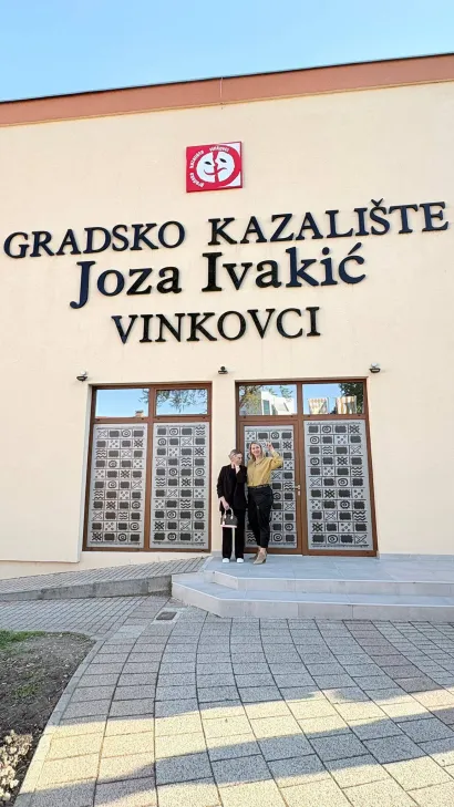 Scenski nastupi su održani u poznatom kazali&scaron;tu/Foto: Privatni album
