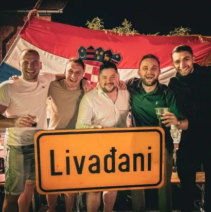 Marko Kolak (u sredini) sa svojim Livađanima/Foto: Privatni album