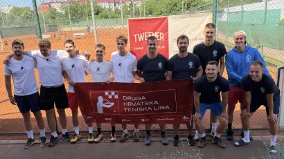Tenisači HATK Daruvar i TK Tweener Zagreb/Foto: HATK Daruvar