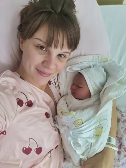 Trenutak sreće za Zrnu, rođenje njezine Ine/Foto: Privatni album