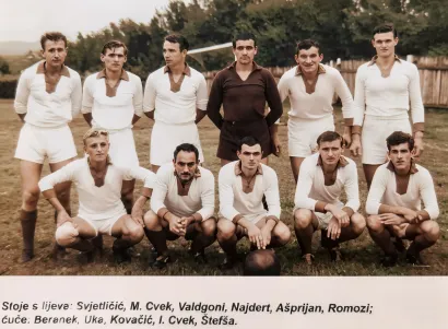 Antun Romozi (stoji, zadnji na desnoj strani)/Foto: Privatni album