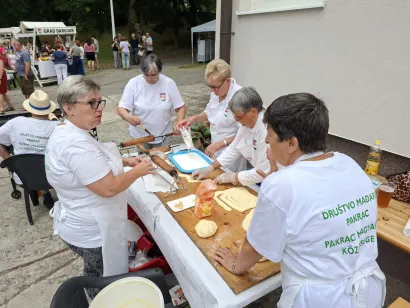 Vrijedne Mađarke u akciji/Foto: Zajednica Mađara Daruvar