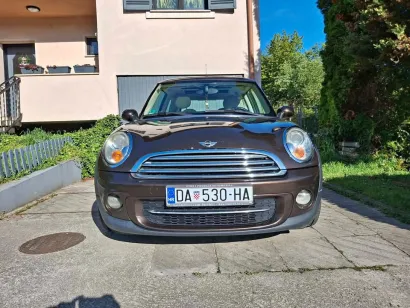 Mini s BMW srcem: Cooper D iz Pakraca tro&scaron;i kao gradski auto, a opremljen je kao 'go-kart za odrasle'