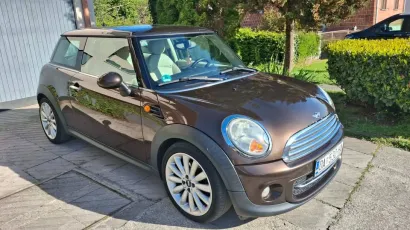 Mini s BMW srcem: Cooper D iz Pakraca tro&scaron;i kao gradski auto, a opremljen je kao 'go-kart za odrasle'