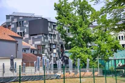 Glavna zgrada toplica dobila je novu fasadu/Foto: BBŽ