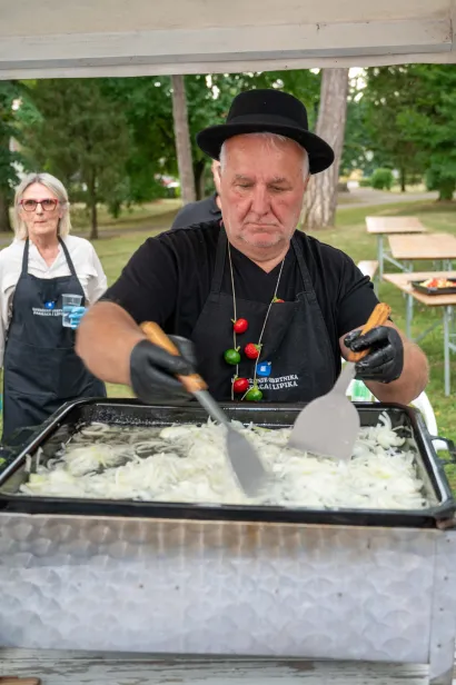 Udruga obrtnika Pakraca i Lipika dovela je svog ro&scaron;tilj majstora Dragu/Foto: Predrag Uskoković/Grad Daruvar