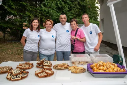 Udruženje obrtnika Daruvar predstavilo se s burekom od Faruka, paniranim &scaron;aranom i kolačima/Foto: Predrag Uskoković/Grad Daruvar