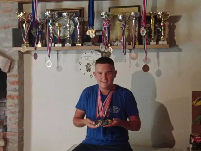 Markova soba napunila se medaljama i peharima/Foto: Privatni album