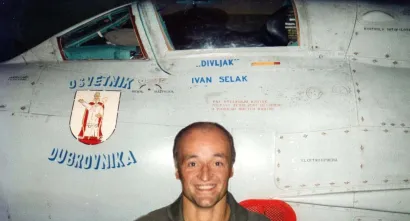 Ivan Selak ispred zrakoplova/Foto: Privatni album