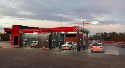 Nedavno su Vukovići u centru Velikog Trojstva otvorio autopraonicu/Foto: Privatni album