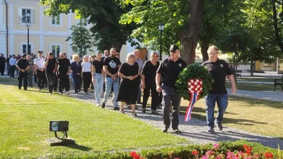 U sredi&scaron;njem gradskom parku je položen lovorov vijenac/Foto: Slavica Trgovac Martan