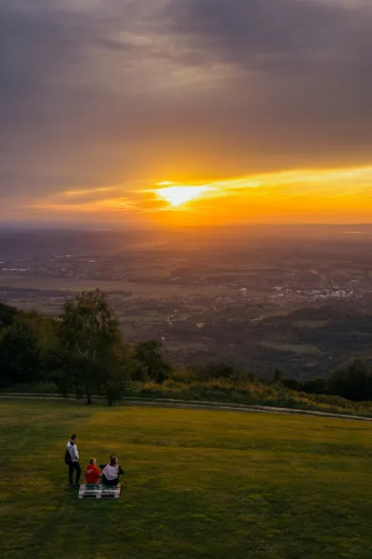 Natjecatelji i gosti Omanovca uživali su i u prekrasnom zalasku sunca/Foto: Jure &Scaron;ebalj