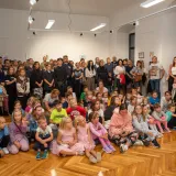 Mno&scaron;tvo Daruvarčana do&scaron;lo je na otvorenje izložbe dječjih likovnih radova/Foto: Grad Daruvar