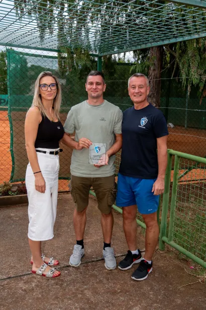 Trećeplasirani Ljetne lige 2026.; Marko Đukić - prva jakosna skupina; Željko Ament i Ivica Jozić &ndash;druga jakosna skupina (nedostaje fotografija Igora Karačića, koji nije mogao nastupiti u finalu zbogranije preuzetih obaveza)/Foto: Predrag Uskoković/Grad Daruvar
