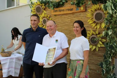 Rakija Josipa Kampa iz 2021. dobila je najvi&scaron;e priznanje i nagradu/Foto: Slavica Trgovac Martan