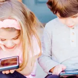 Utjecaj mobitela, tableta i ostalih ekrana jako utječe na razvoj i pona&scaron;anje va&scaron;eg djeteta/Foto: Unsplash
