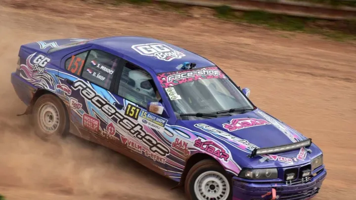 Jurilice stižu sa svih strana/Foto: Autocross klub Dežanovac