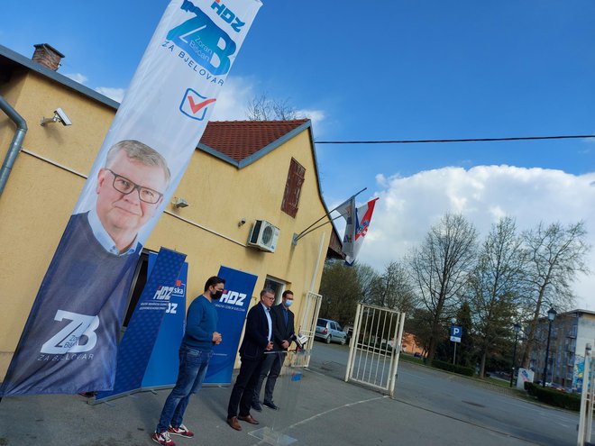 U HDZ-ovom izbornom fokusu bit će mladi i njihov ostanak u BBŽ, rečeno je na predstavljanju kandidata za zamjenika gradonačelnika/Foto: HDZ BJ