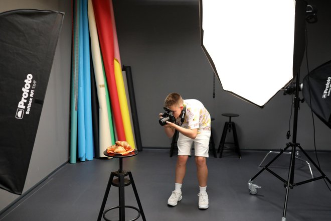 U Pixsellu je vježbao snimanje u studiju/Foto: Emica Elveđi/PIXSELL