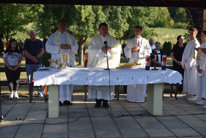 Svetu misu predvodio je bjelovarsko-križevački biskup Vjekoslav Huzjak/ Foto: Pakrački list