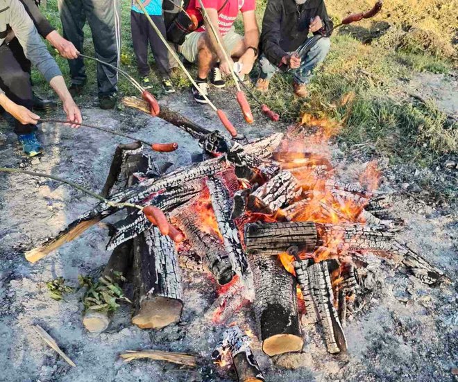 U Grubišnom Polju su se pekle i kobasice/Foto: TZ Južna Bilogora