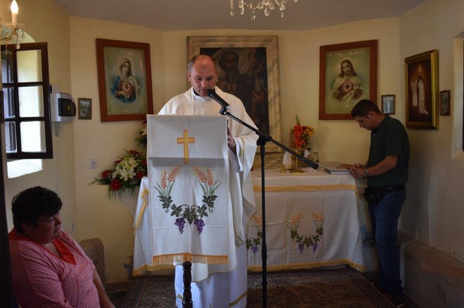 Na misi u kapelici svetog Ilije u Donjoj Petričkoj/Foto: FB Župa svete Katarine Samarica