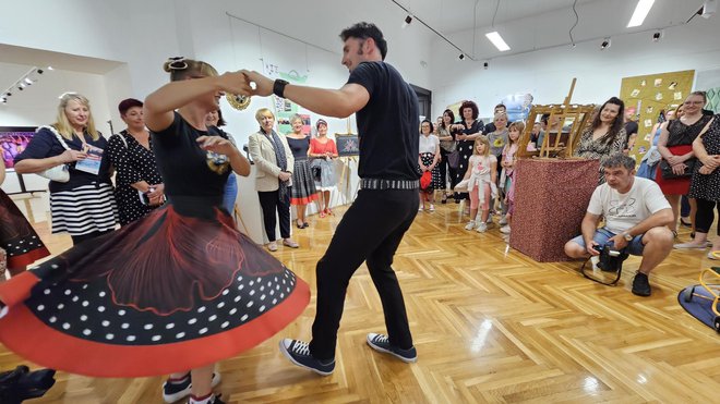 Na izložbi je demonstriran i rockabilly ples/Foto: Nikica Puhalo/MojPortal.hr