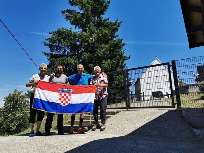 Susret s dragim prijateljem Marijanom Kudrnom/Foto: Planinarsko društvo Petrov vrh