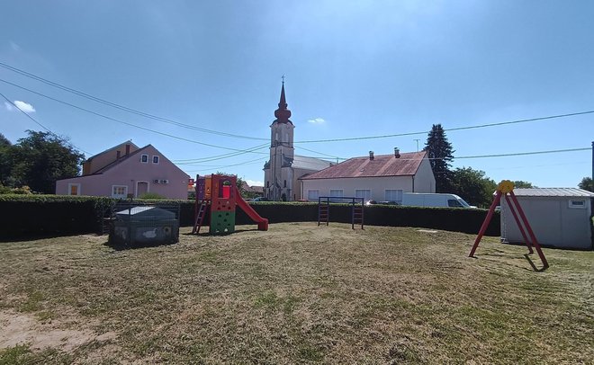 Uz vrtić se nalazi i dječje igralište/Foto: Slavica Trgovac Martan