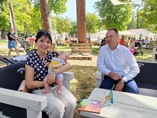 Županova supruga Maja rado se družila s najmlađim manekenima/Foto: Martina Čapo