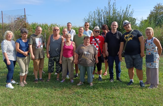 Emanuel i Samuel s prijateljima iz Udruge OSIT Bjelovar/Foto: Slavica Trgovac Martana