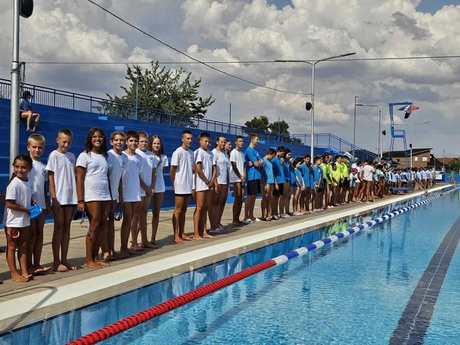 Kakva radost zbog osvojene medalje/Foto: Bjelovarski plivački klub