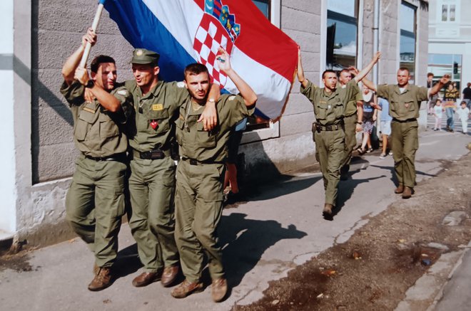 Povratak u Bjelovar nakon Oluje/Foto: Hamdija Mašinović