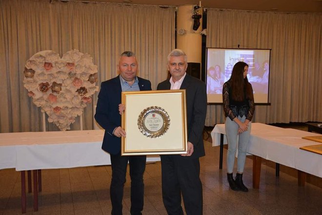 Slavinić je dobitnik raznih priznanja, među kojima je i Zlatna plaketa Sportske zajednice BBŽ/Foto: Siniša Slavinić