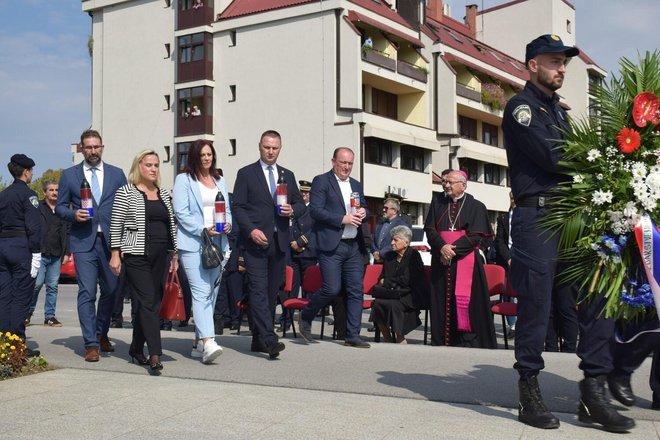 Na obilježavanje su stigli i lokalni čelnici/Foto: PU bjelovarsko-bilogorska