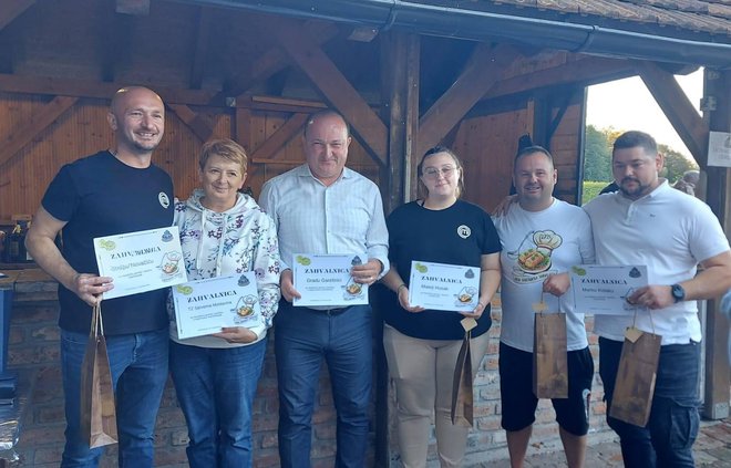 Sudionici su dobili zahvalnice za sudjelovanje u organizaciji/Foto: Zdravko Zuber