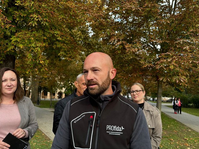 Matija Gabud iz tvrtke Profida koja je obnavljati park/Foto: MojPortal