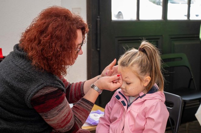 Jedinstvena Dalija Penezić danas je uljepšala dan brojnim mališanima/Foto: Predrag Uskoković/Grad Daruvar