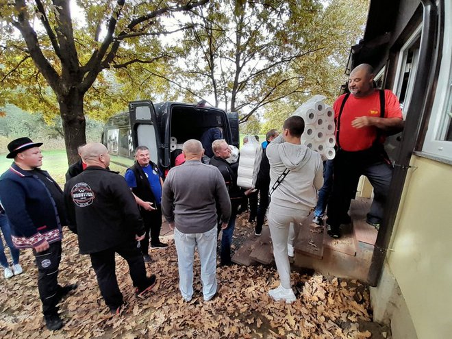 U Ladimirevce je stigla vrijedna pomoć/Foto: Petar Kanešić